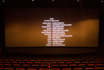 K8凯发国际国际党委组织召开《长津湖》观影活动