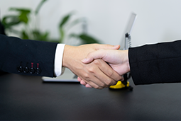 池州市政府与K8凯发国际国际举行合作研讨座谈会暨合作项目签约仪式